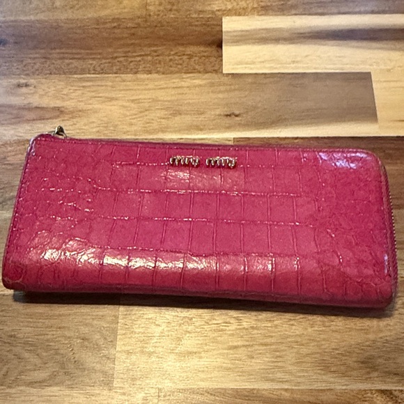Miu Miu Handbags - Miu Miu Fuchsia Crocodile Embossed Wallet